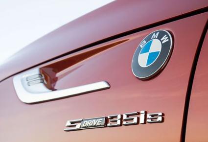 سرعة راحة وعصريّة: صفات تجعل BMW Z4 الأكثر جاذبية في فئتها